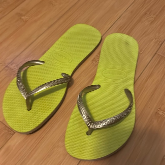 Havainas flip flops - Picture 1 of 2